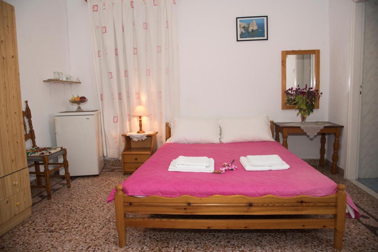 Damianos Rooms Αδάμας Εξωτερικό φωτογραφία
