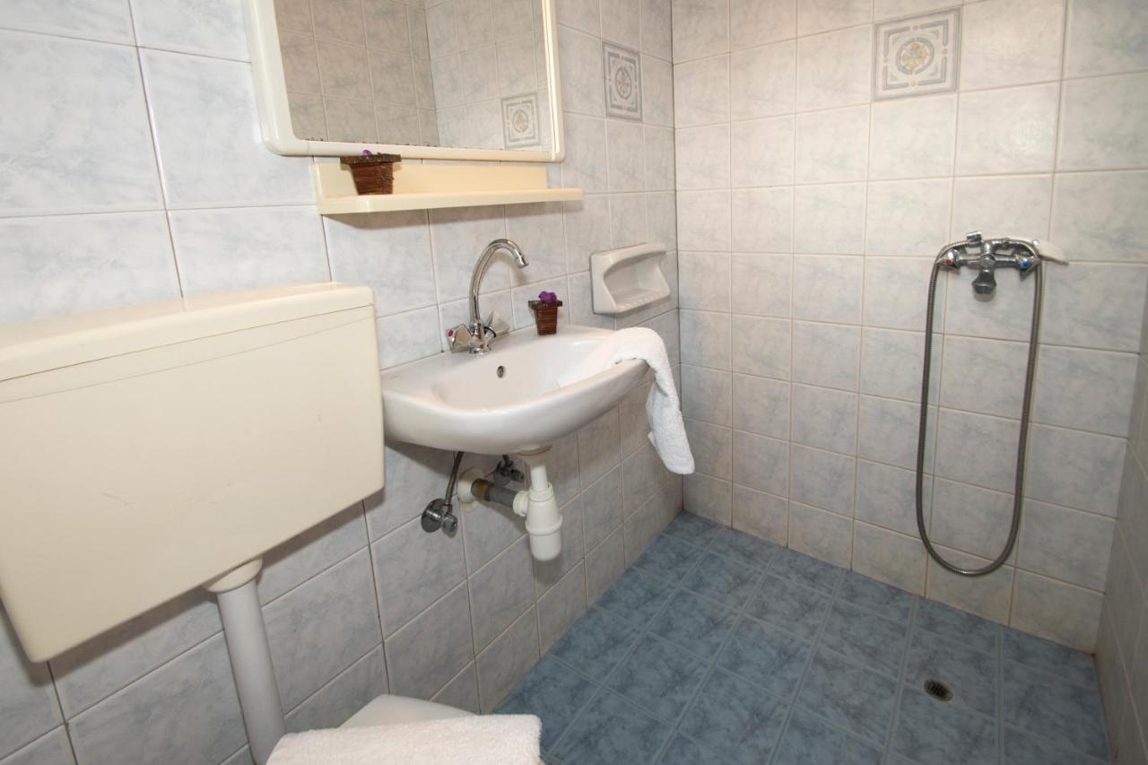 Damianos Rooms Αδάμας Εξωτερικό φωτογραφία